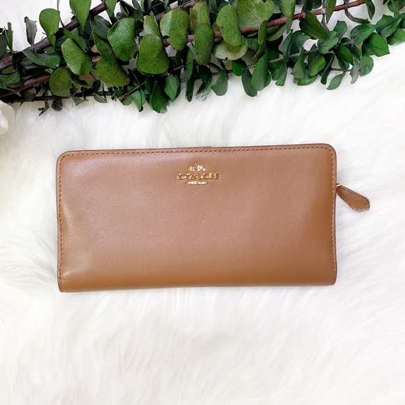 Coach Handbags - COACH Leather Wallet